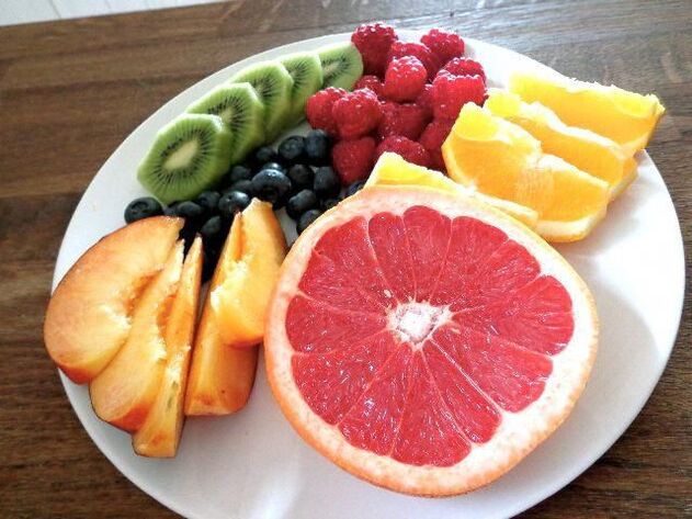 gyümölcsök és bogyók kedvenc diétájához